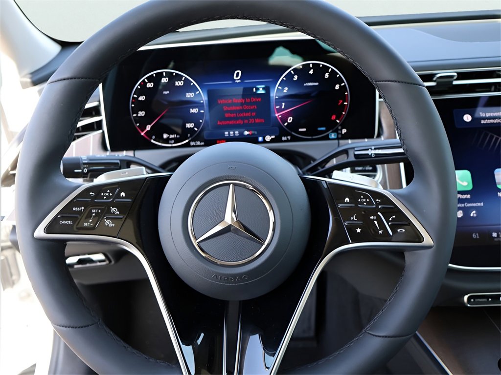Used 2025 Mercedes-Benz E 350 4MATIC Sedan image 32