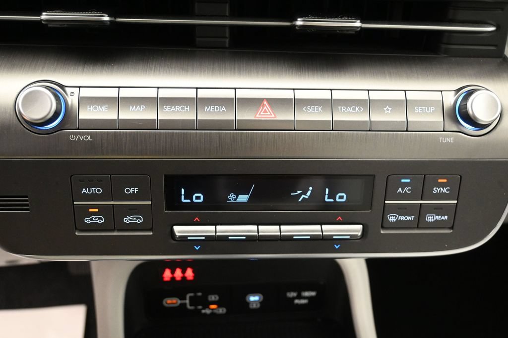 Used 2025 Hyundai Kona SEL AWD/4WD image 16