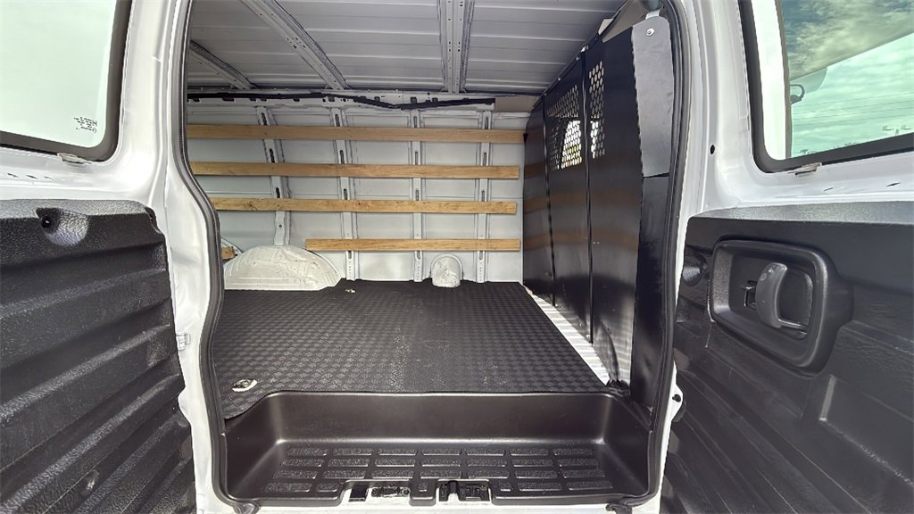 Used 2024 Chevrolet Express 2500 w/ Driver Convenience Package image 25