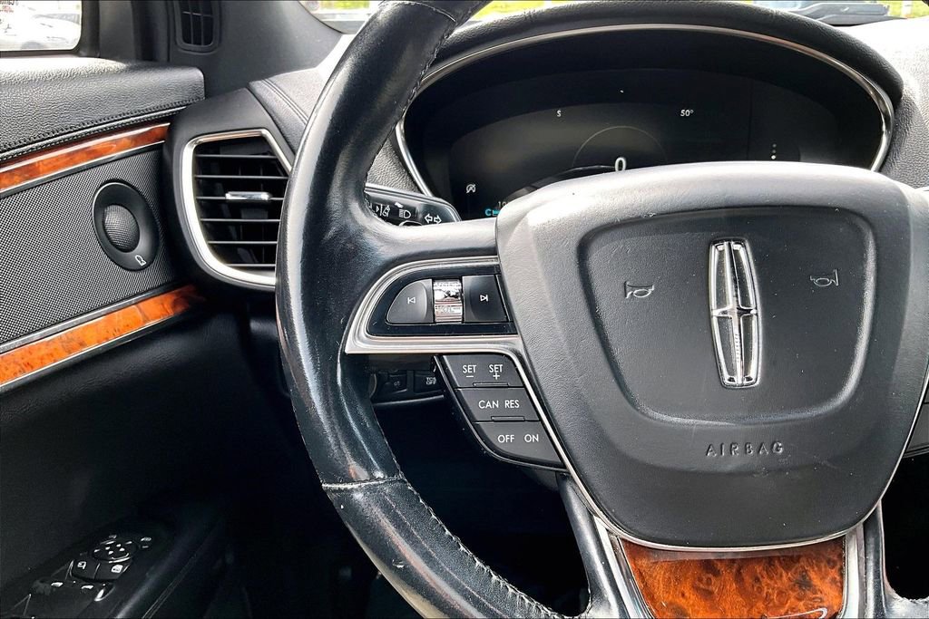 Used 2020 Lincoln Nautilus Reserve FWD image 17