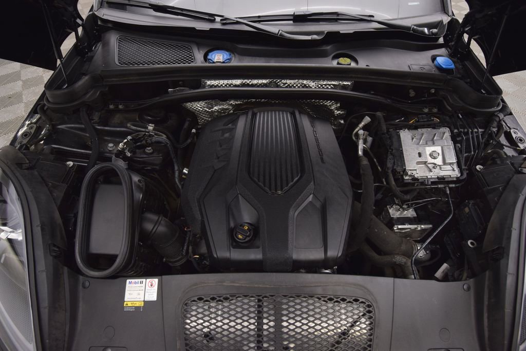 Used 2022 Porsche Macan image 30