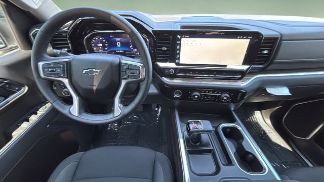 Used 2024 Chevrolet Silverado 1500 LT Trail Boss w/ Protection Package image 9