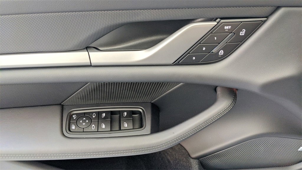 Certified 2025 Porsche Taycan 4S image 37