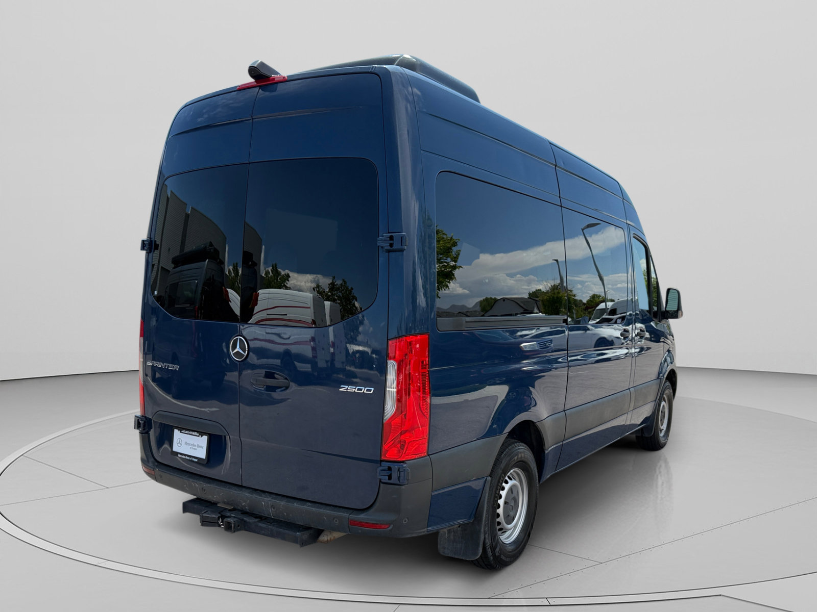 Used 2019 Mercedes-Benz Sprinter 2500 image 5