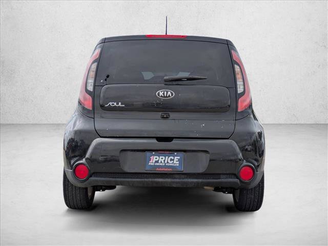 Used 2016 Kia Soul + image 4