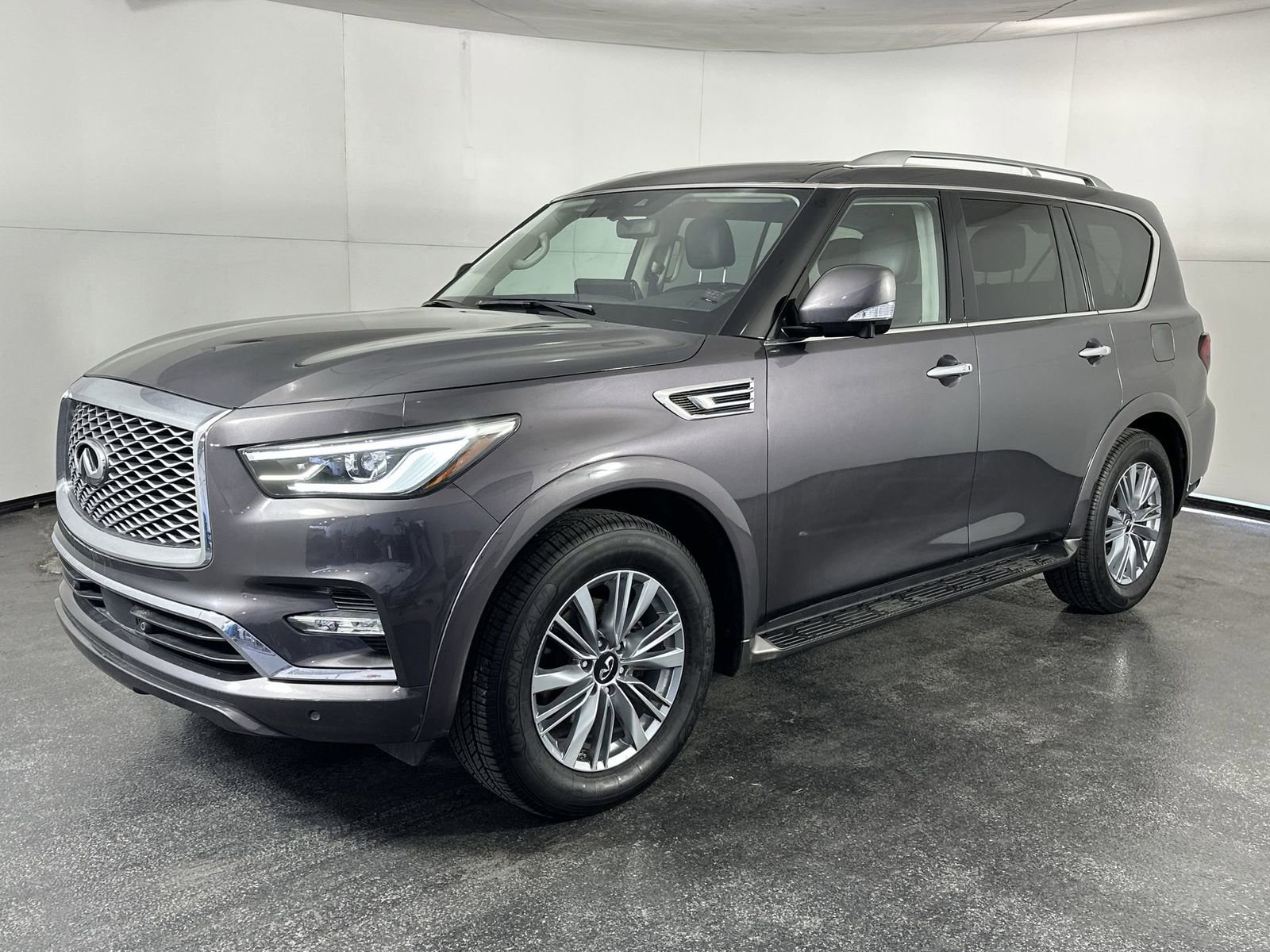 Used 2024 INFINITI QX80 Luxe image 4