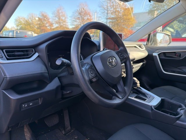 Used 2024 Toyota RAV4 LE image 10