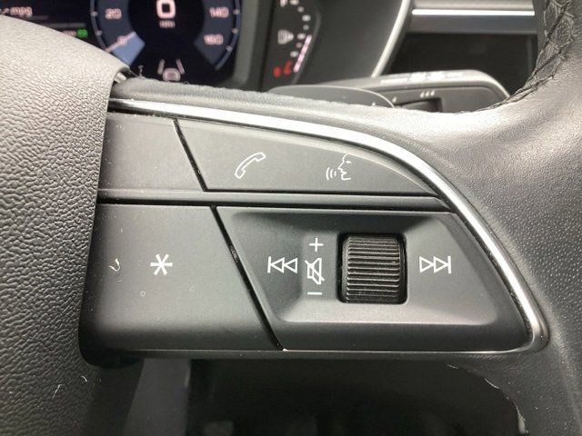 Used 2024 Audi Q3 2.0T Premium image 25