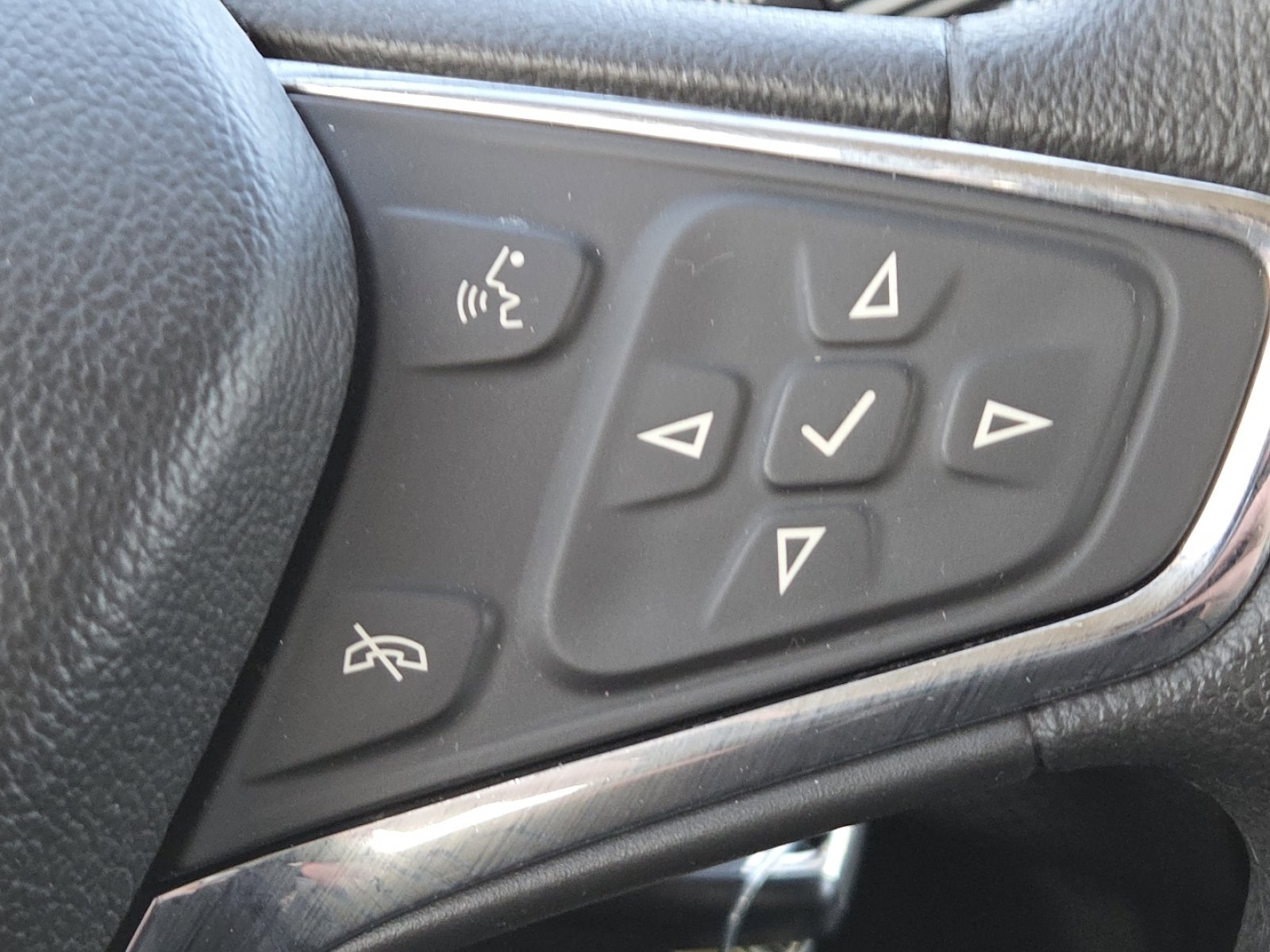 Used 2017 Chevrolet Cruze LT image 29