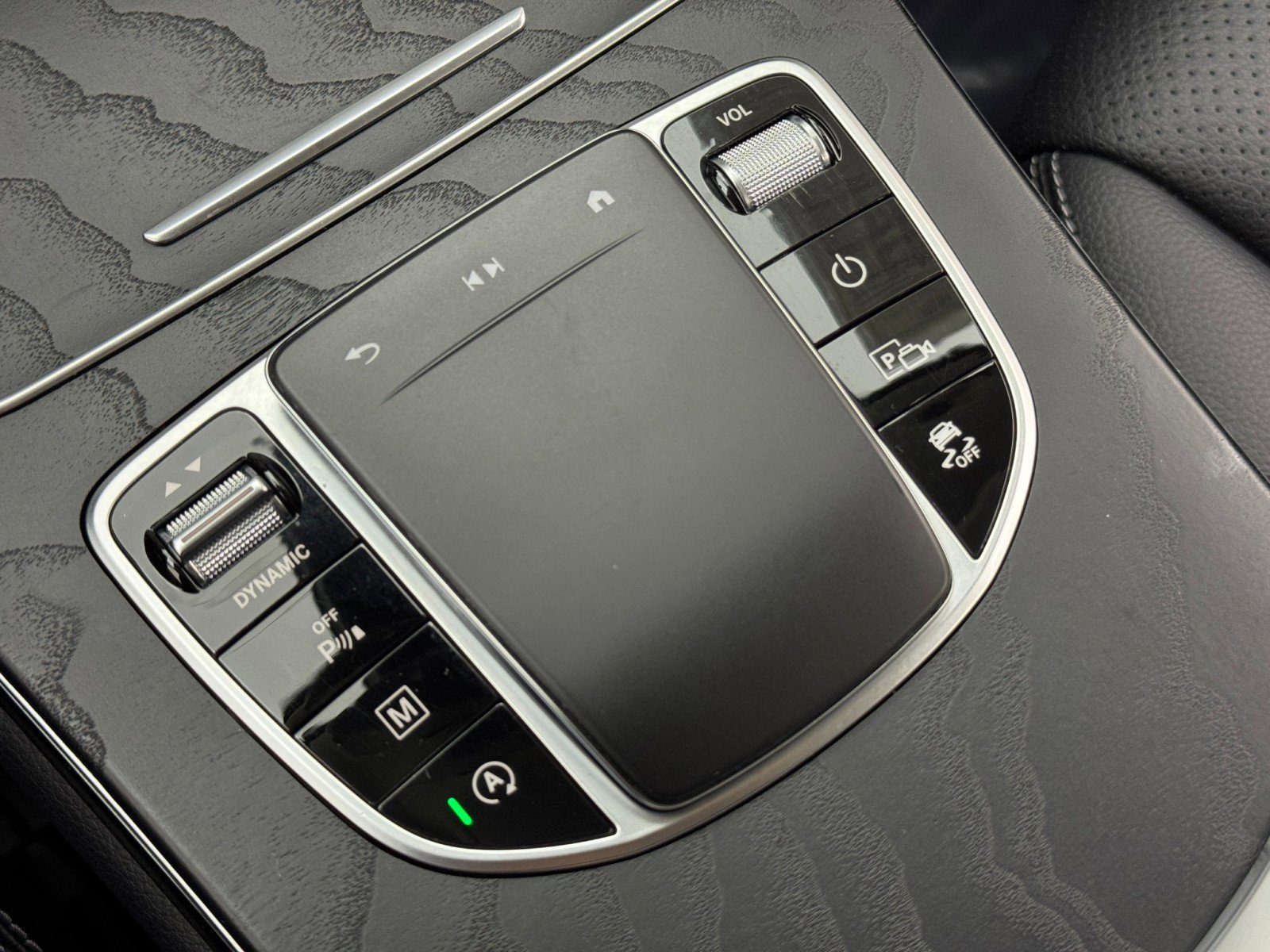 Used 2021 Mercedes-Benz GLC 300 image 30