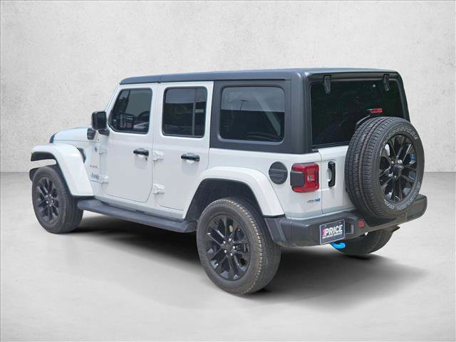 Used 2023 Jeep Wrangler Unlimited Sahara w/ Cold Weather Group AWD/4WD image 7