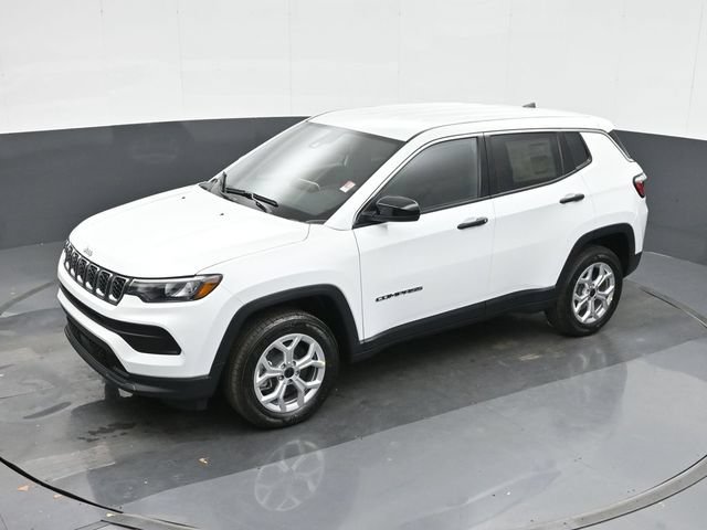 Used 2025 Jeep Compass Sport AWD/4WD image 34