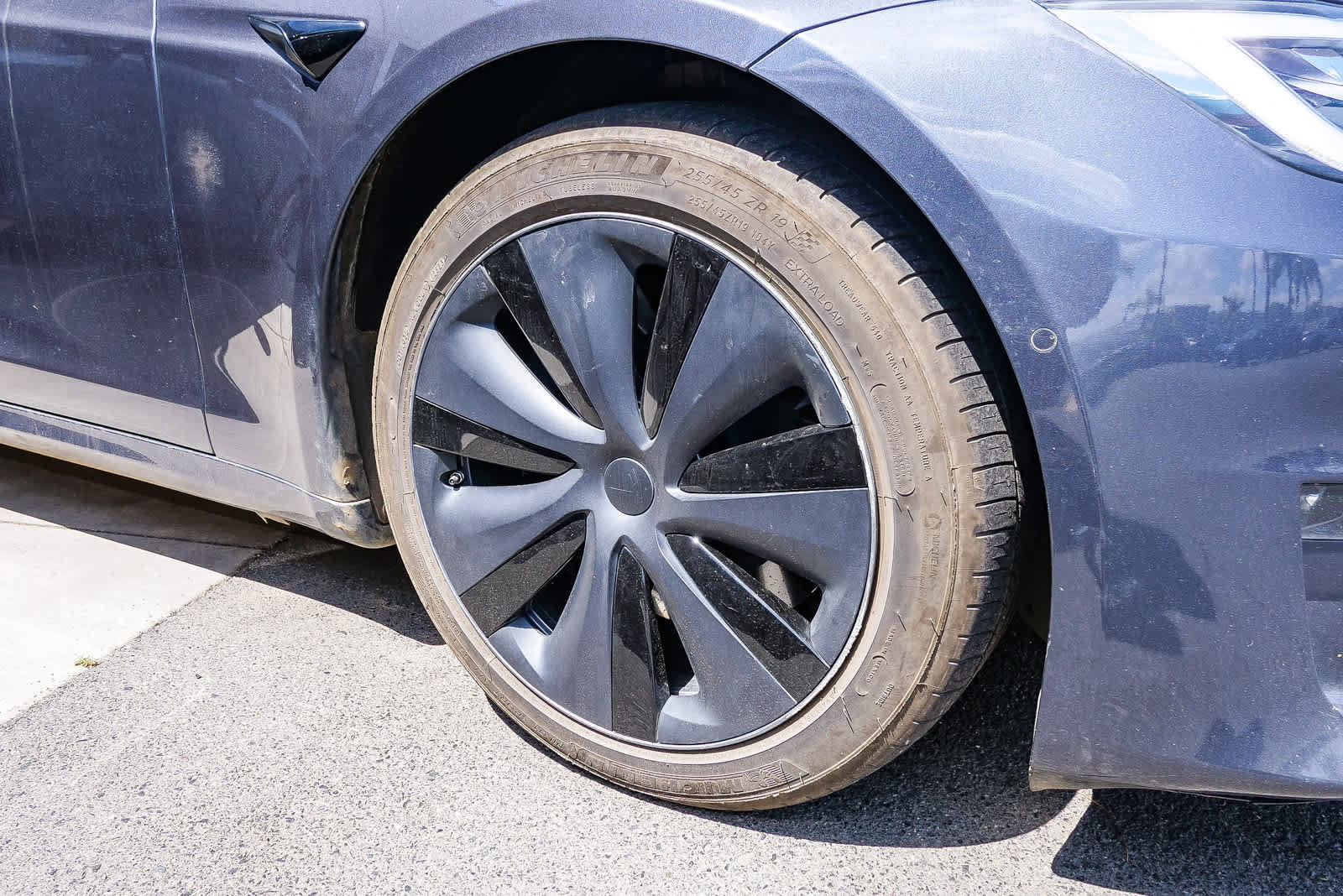 Used 2022 Tesla Model S image 7