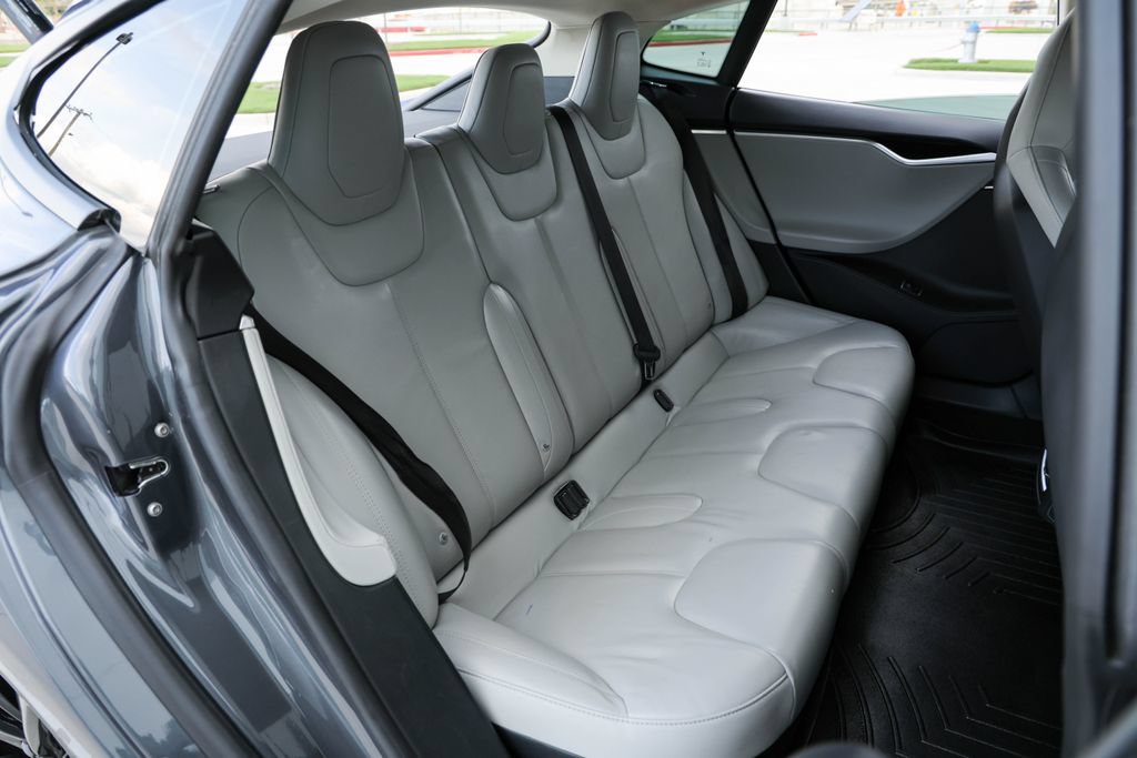 Used 2014 Tesla Model S RWD image 23