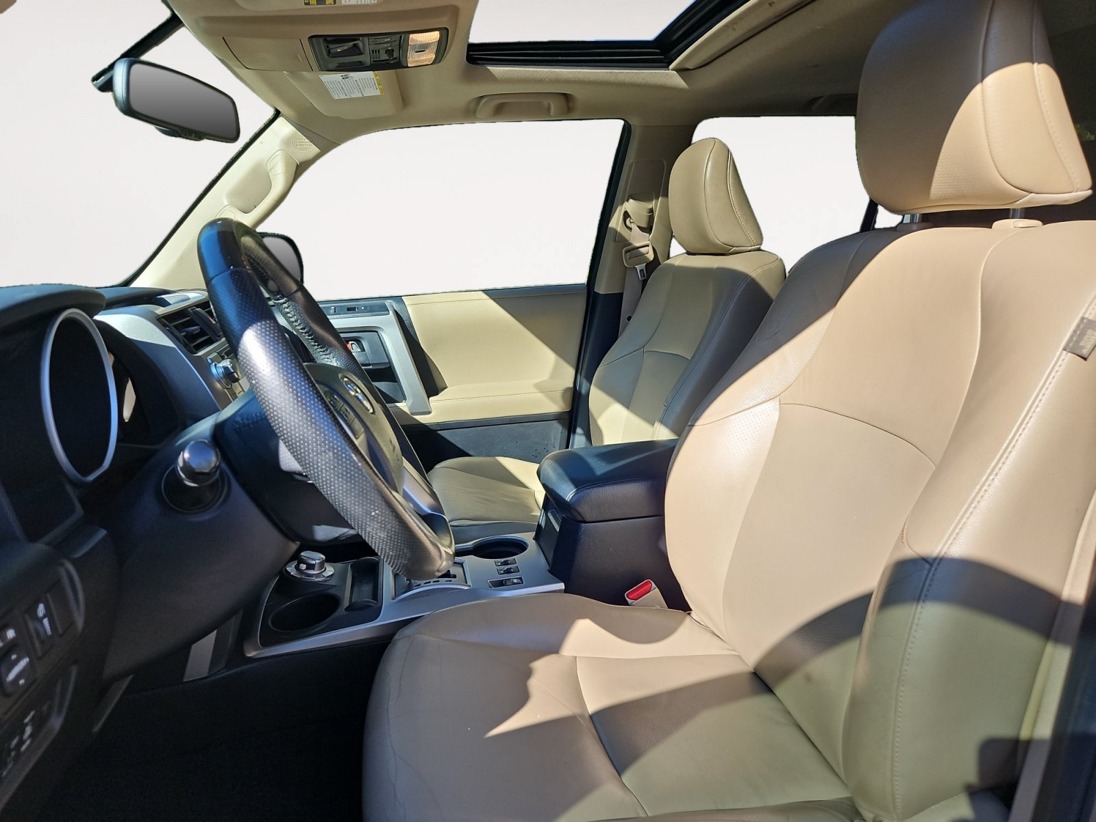 Used 2013 Toyota 4Runner Limited AWD/4WD image 9