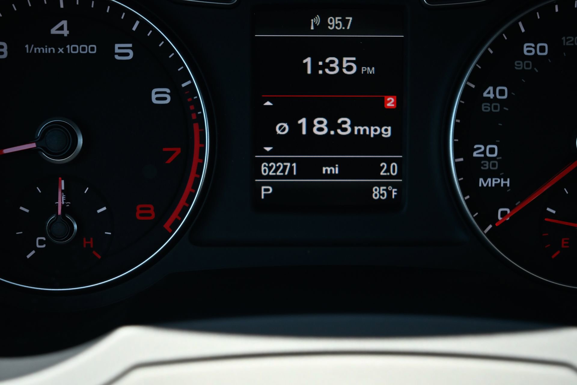 Used 2018 Audi Q3 2.0T Premium FWD image 32