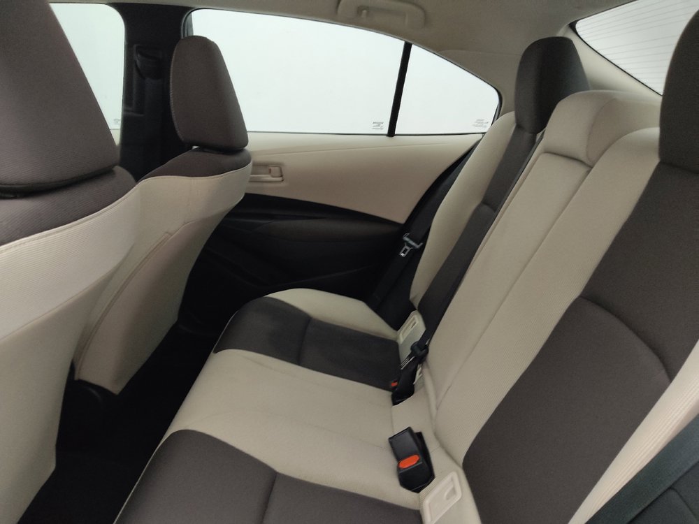 Used 2025 Toyota Corolla LE FWD image 18