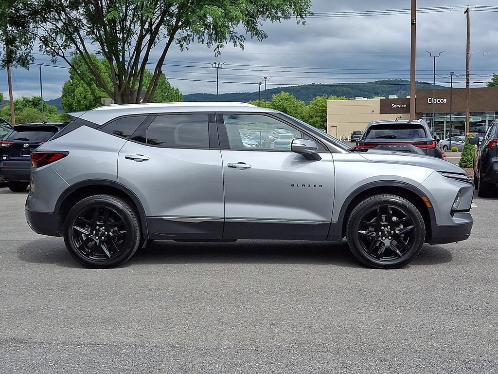Used 2023 Chevrolet Blazer Premier w/ Driver Confidence II Package AWD/4WD image 10