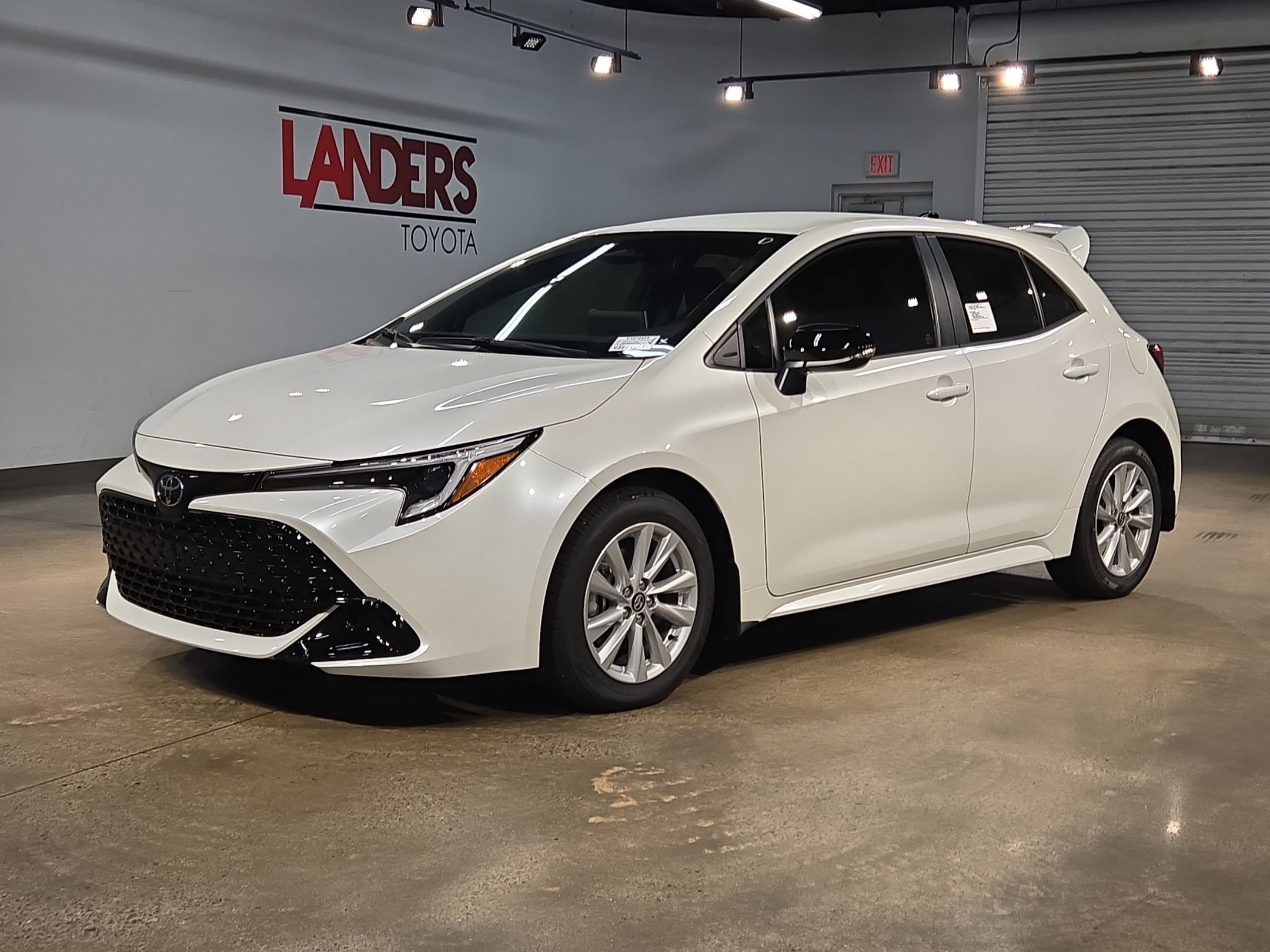 New 2027 Toyota Corolla SE FWD image 3
