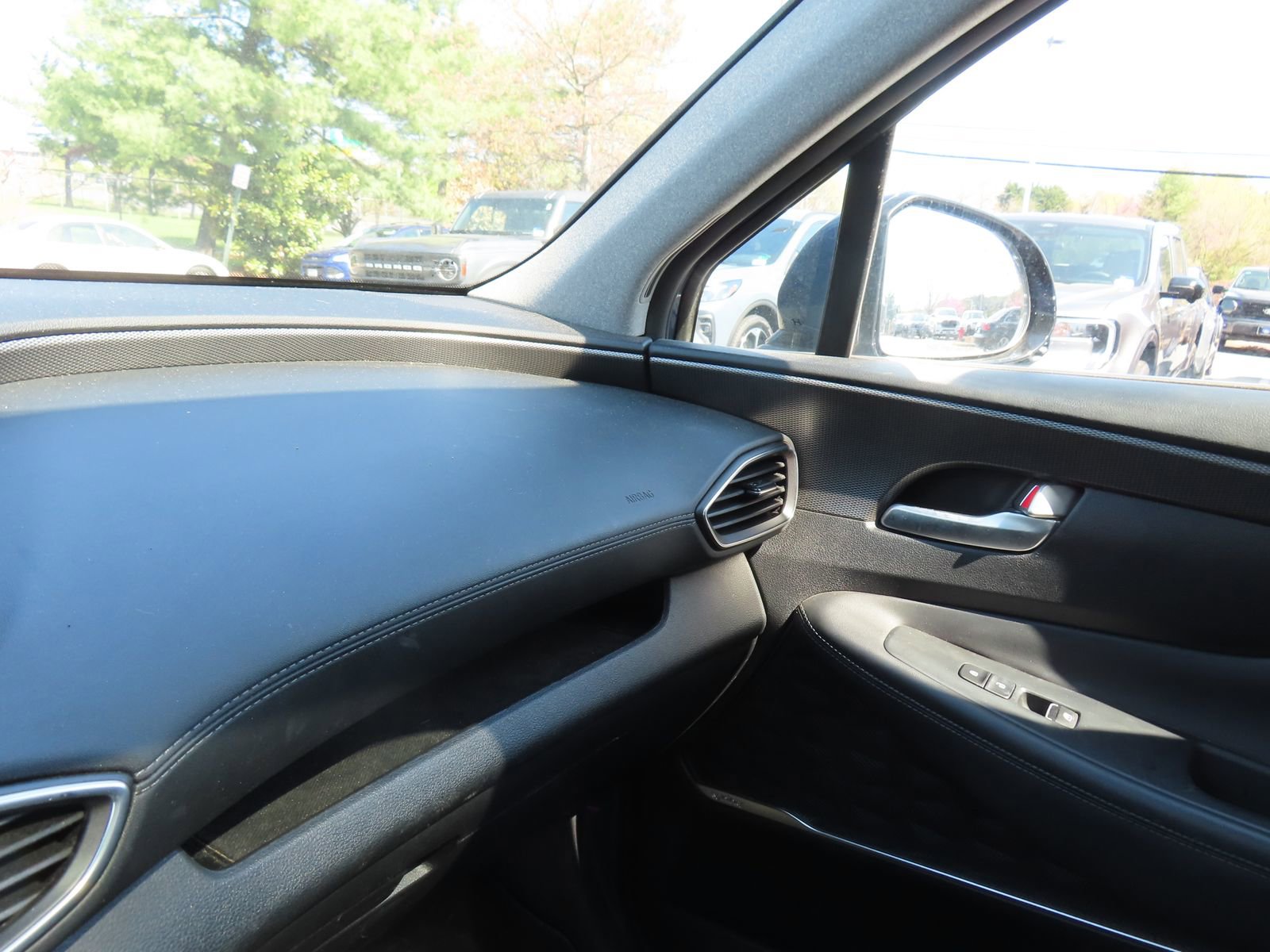 Used 2020 Hyundai Santa Fe SEL w/ Convenience + Premium Package image 23