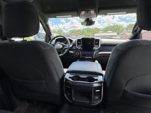 Used 2024 RAM 2500 Big Horn w/ Sport Appearance Package AWD/4WD image 27