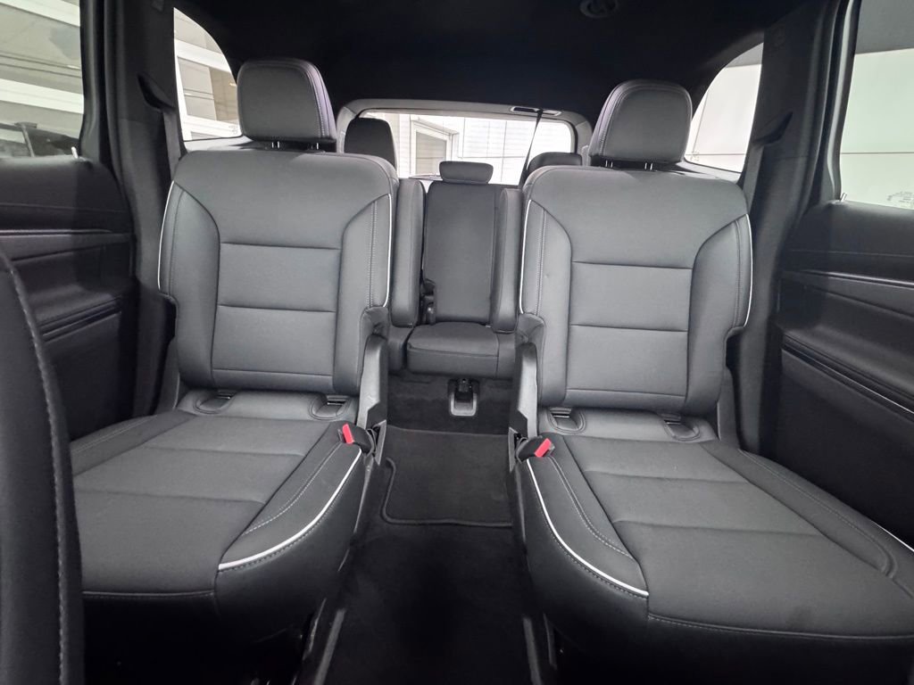 Used 2026 Buick Enclave Preferred AWD/4WD image 22