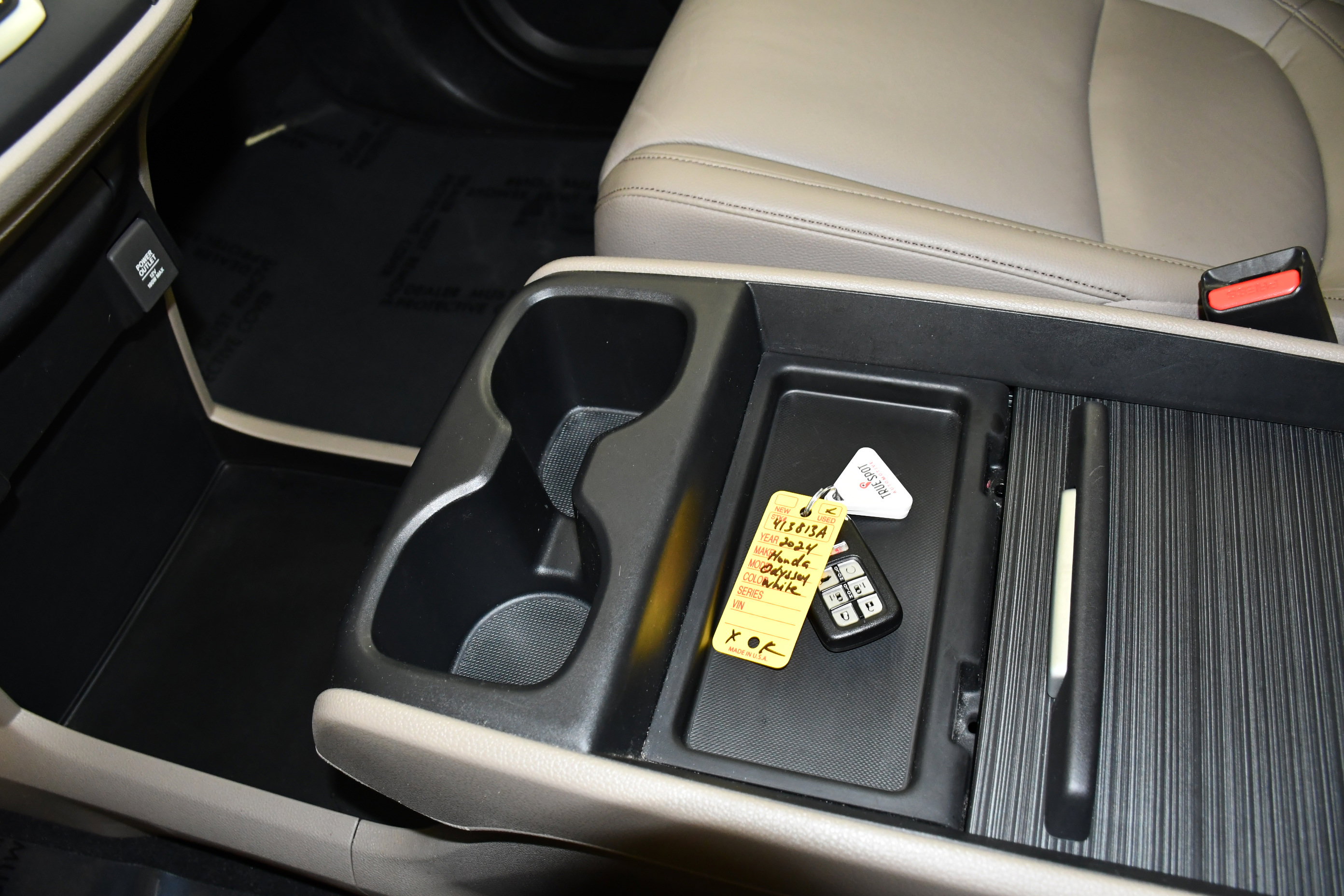 Certified 2024 Honda Odyssey EX-L image 31