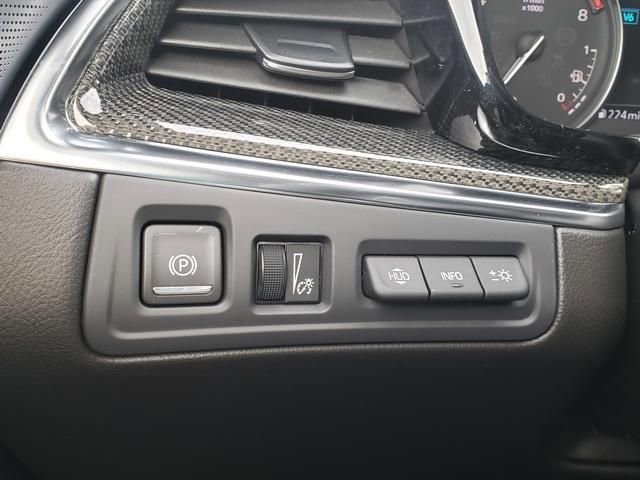 New 2026 Cadillac XT5 Sportv w/ LPO, Floor Liner Package image 25