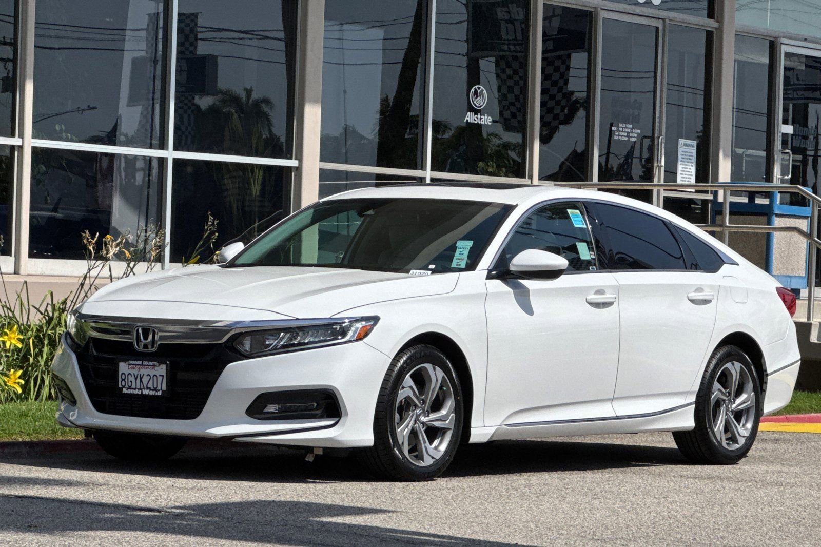 Used 2018 Honda Accord EX image 8