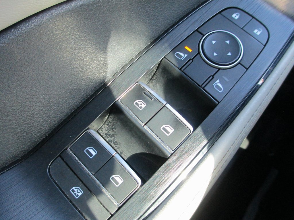 Used 2021 Nissan Rogue SL w/ Premium Package image 23