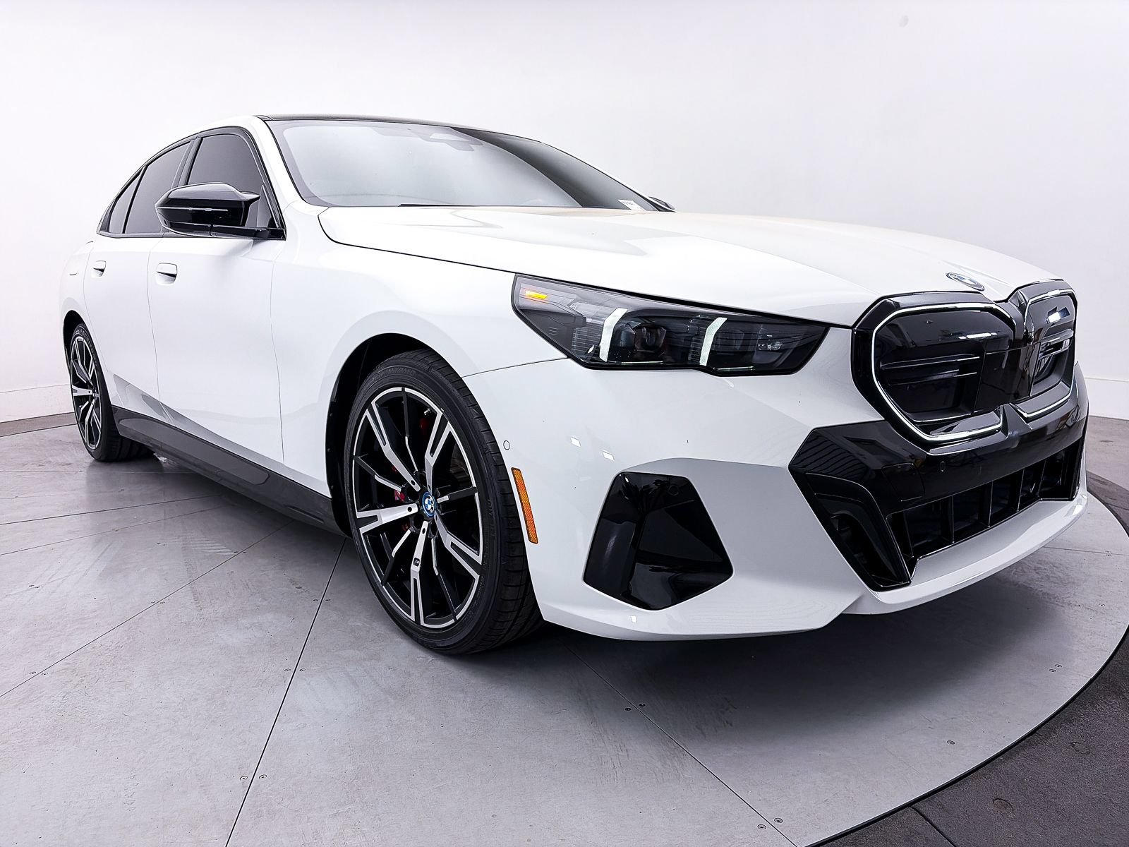 Used 2024 BMW i5 M60 w/ Executive Package AWD/4WD image 14