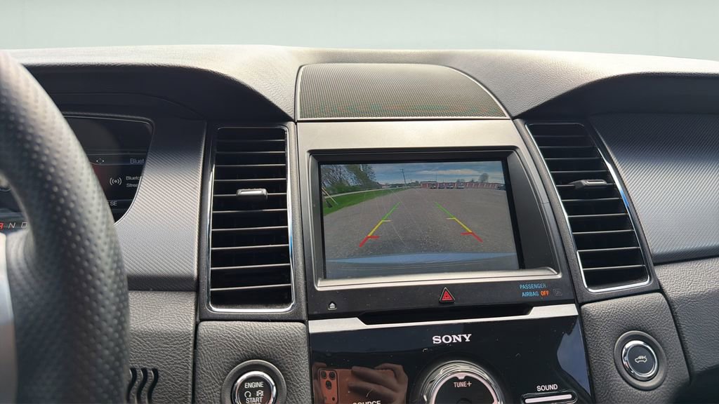 Used 2015 Ford Taurus SHO w/ Technology Package AWD/4WD image 29