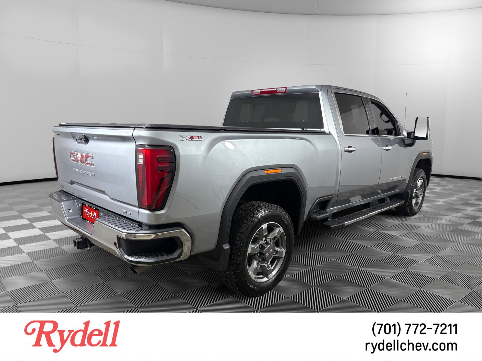 Used 2026 GMC Sierra 2500 SLT AWD/4WD image 5