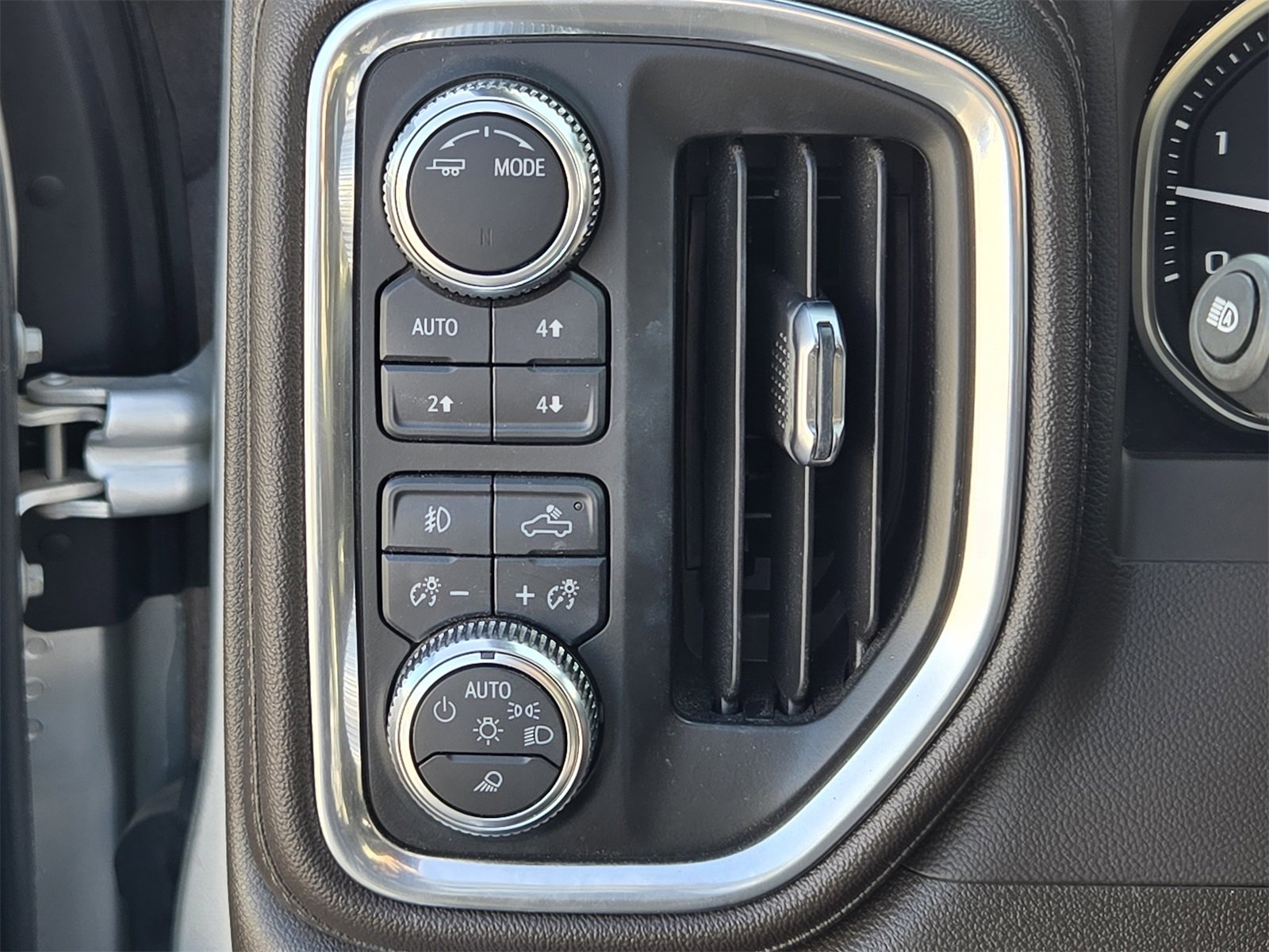 Used 2022 GMC Sierra 3500 Denali image 18