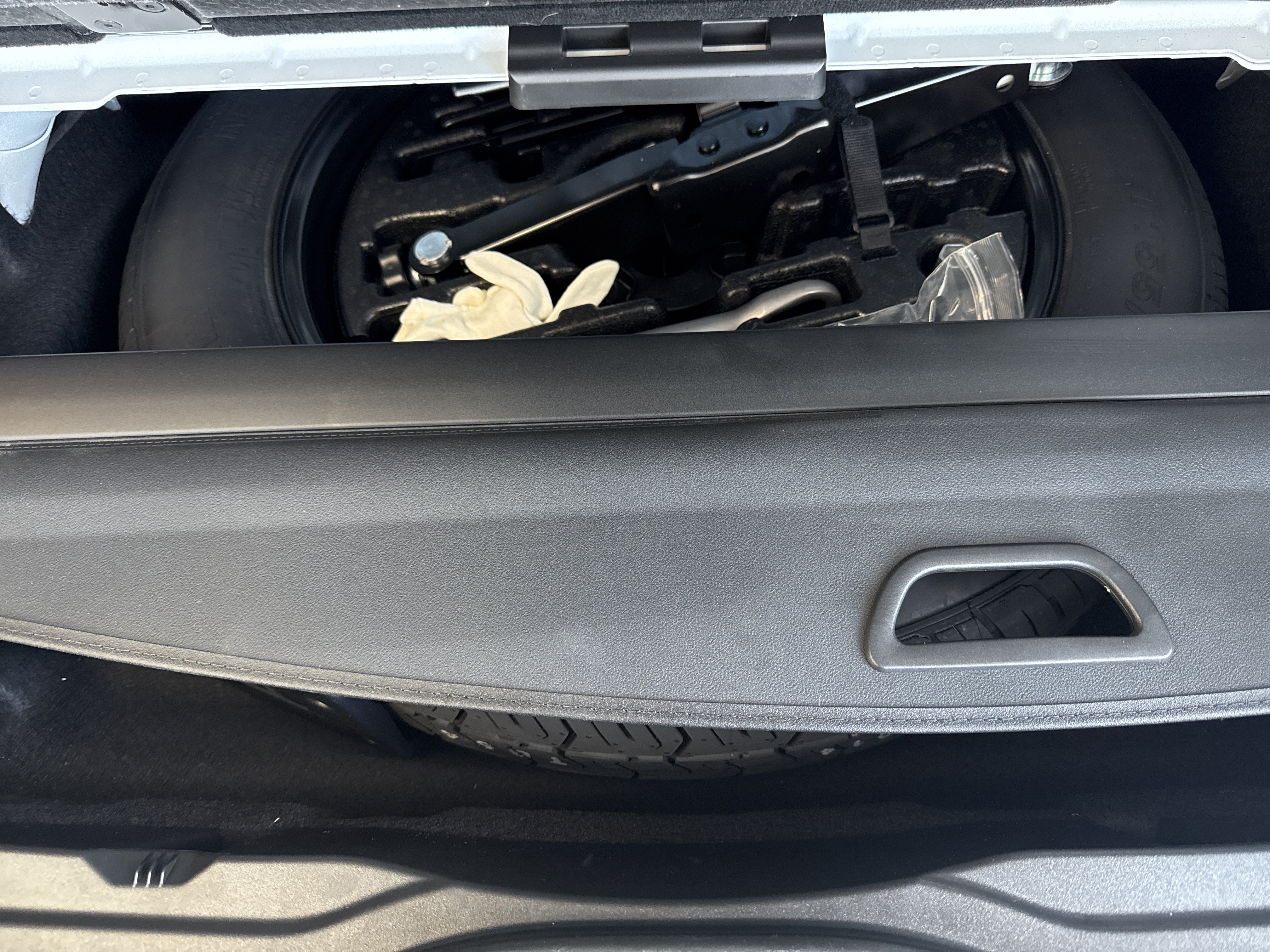 Certified 2025 Mercedes-Benz GLS 450 4MATIC image 13