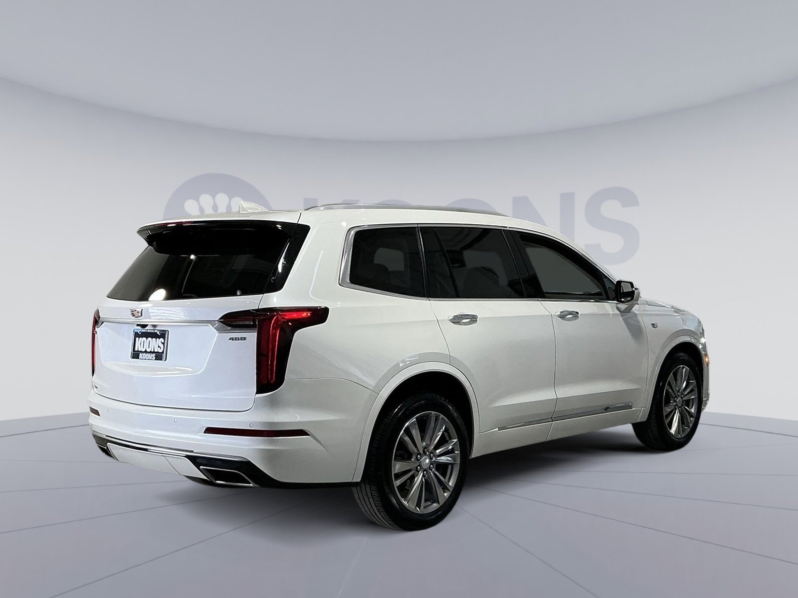 Used 2023 Cadillac XT6 Premium Luxury image 16