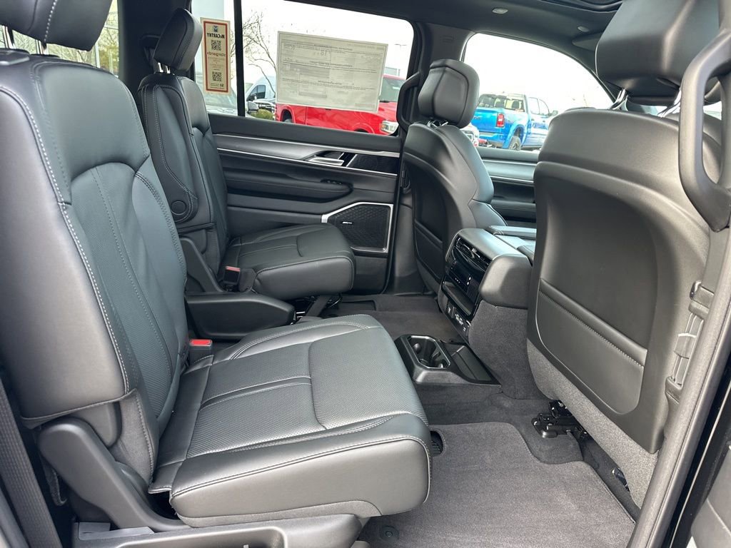 New 2026 Jeep Grand Wagoneer L 4WD w/ Premium Group I image 55