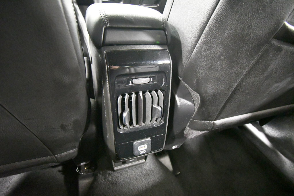 Used 2025 Jeep Compass Limited AWD/4WD image 16