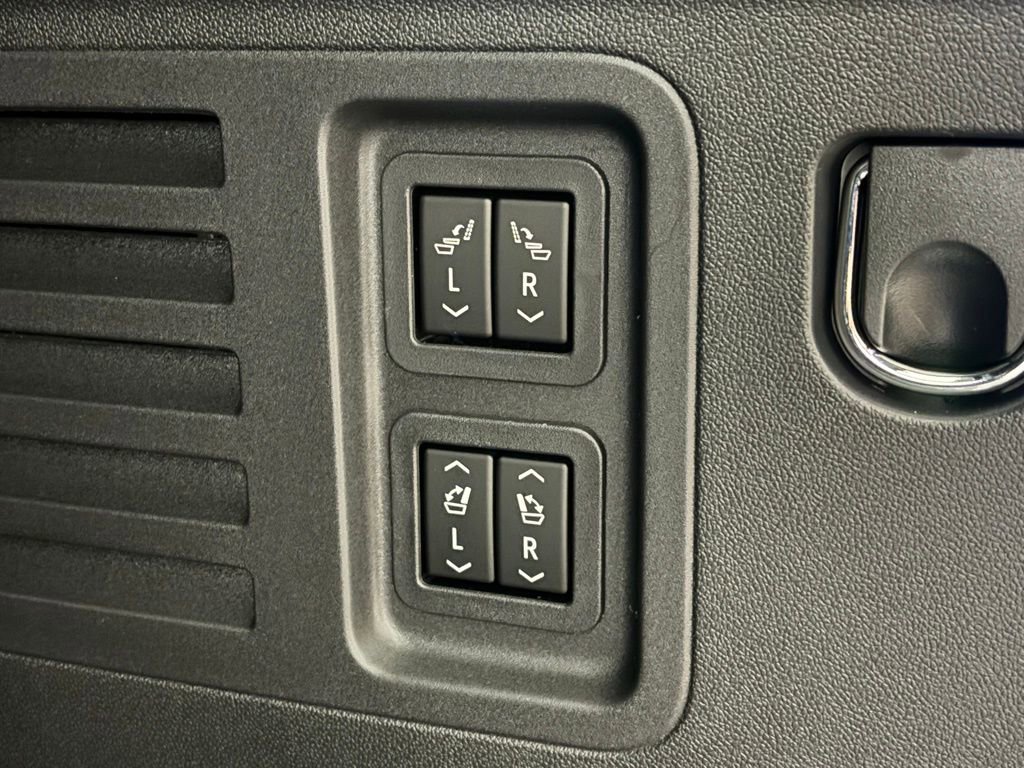 New 2026 Buick Enclave Avenir w/ Super Cruise Package image 13