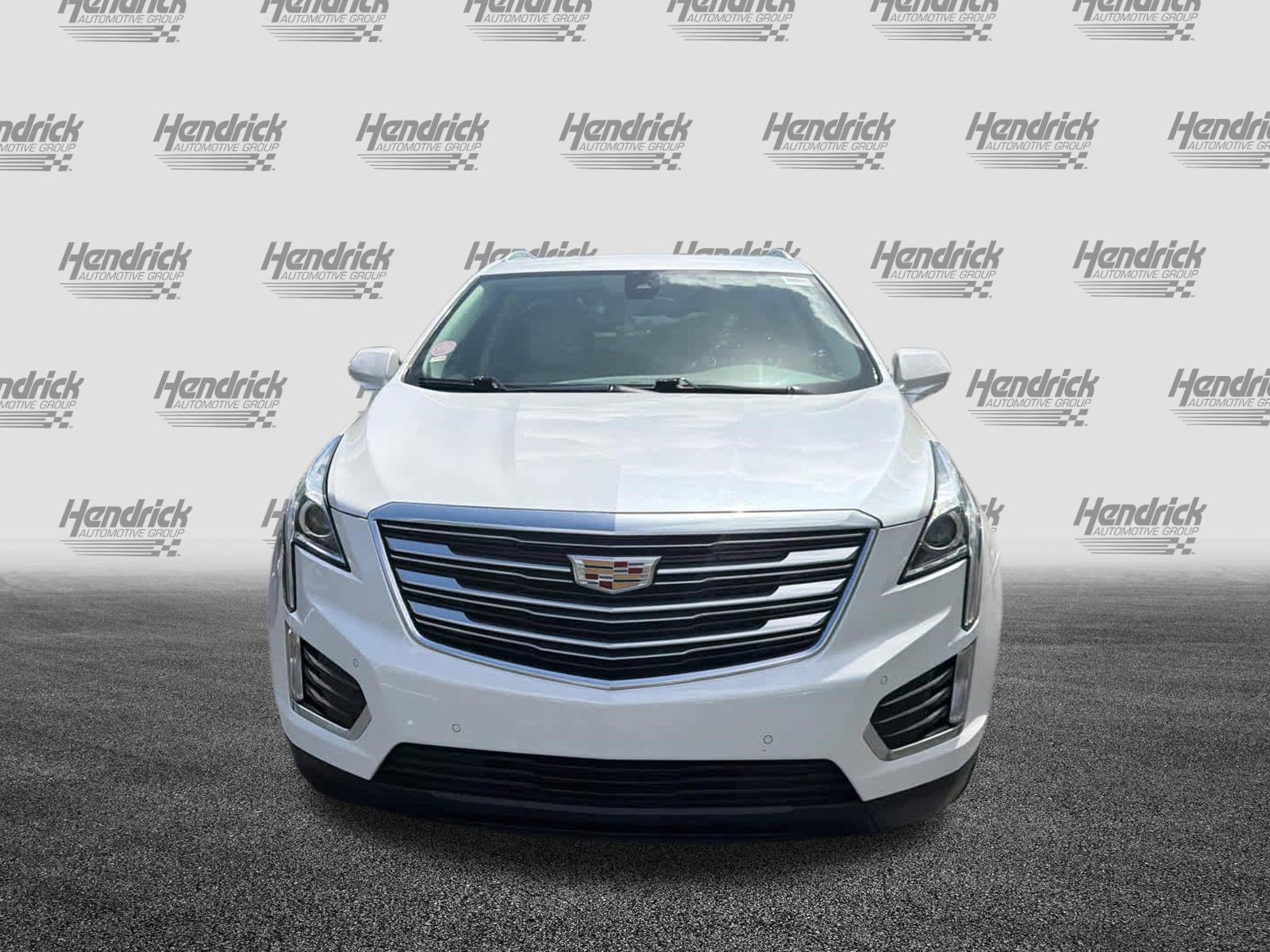 Used 2018 Cadillac XT5 Luxury w/ Driver Awareness Package image 3
