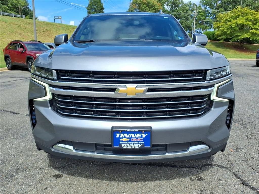 Used 2021 Chevrolet Suburban LT w/ Rear Media and Nav Package AWD/4WD image 8
