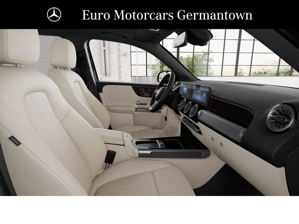 New 2026 Mercedes-Benz GLB 250 4MATIC image 4
