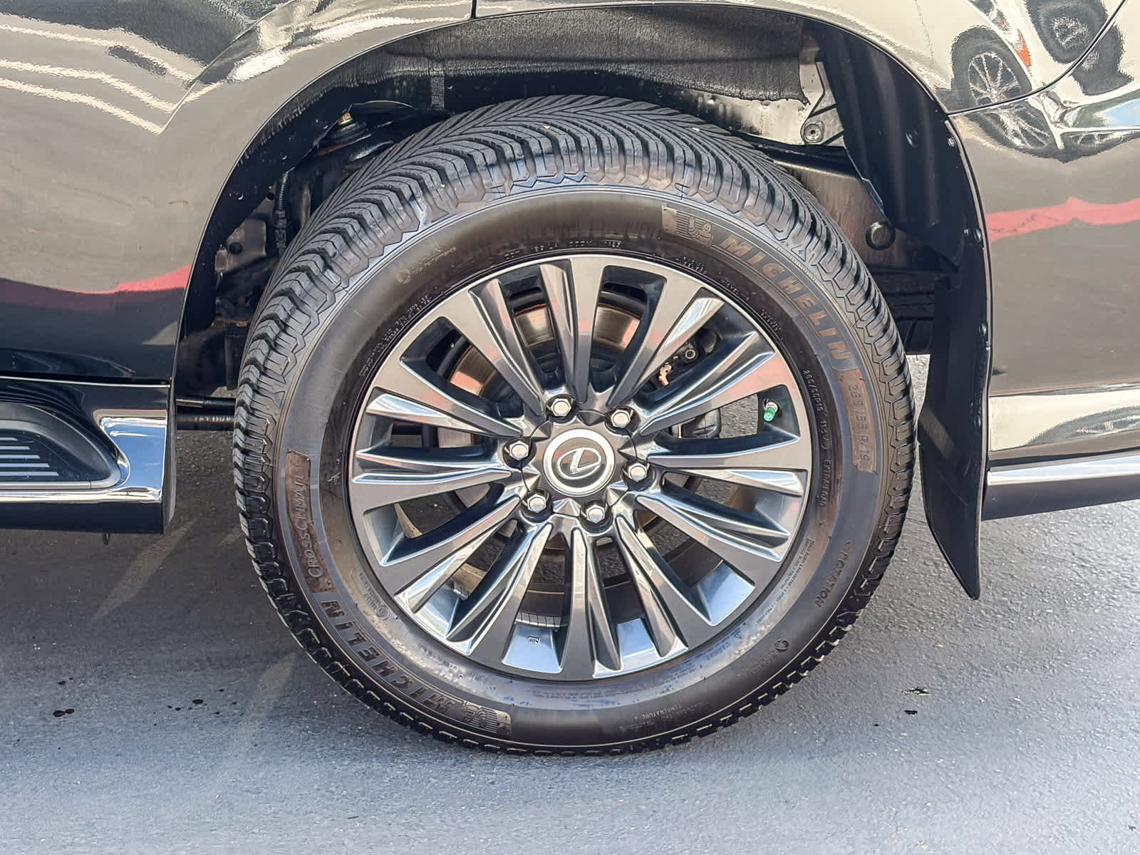 Used 2023 Lexus GX 460 Luxury w/ Sport Design Package image 10