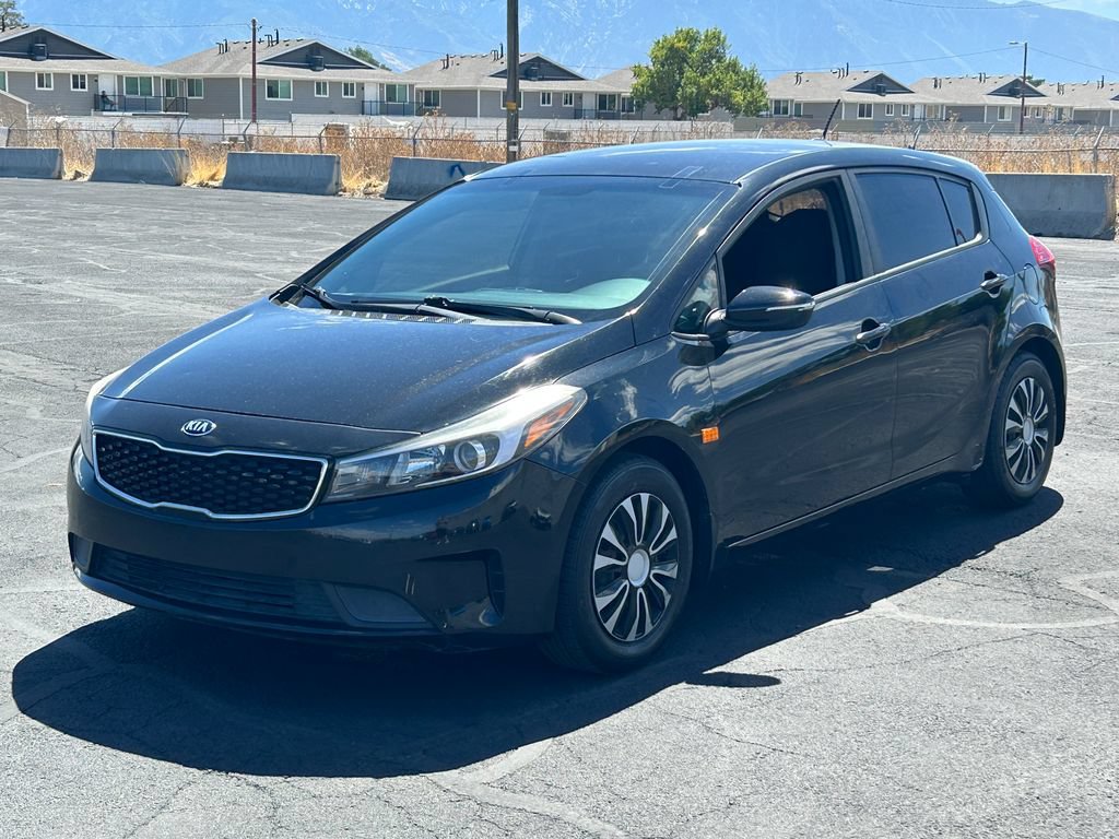 Used 2017 Kia Forte LX FWD image 7