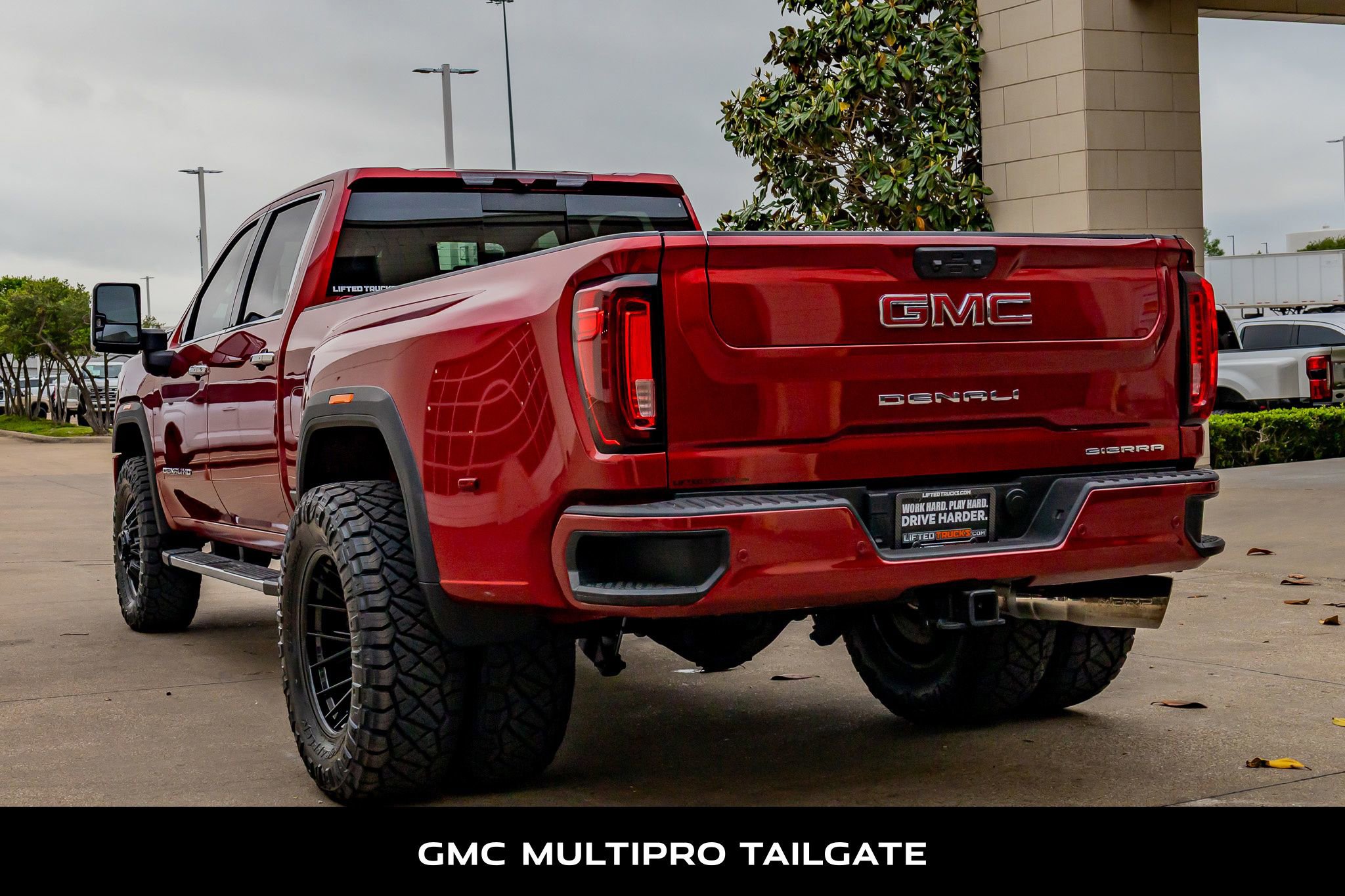 Used 2022 GMC Sierra 3500 Denali AWD/4WD image 7