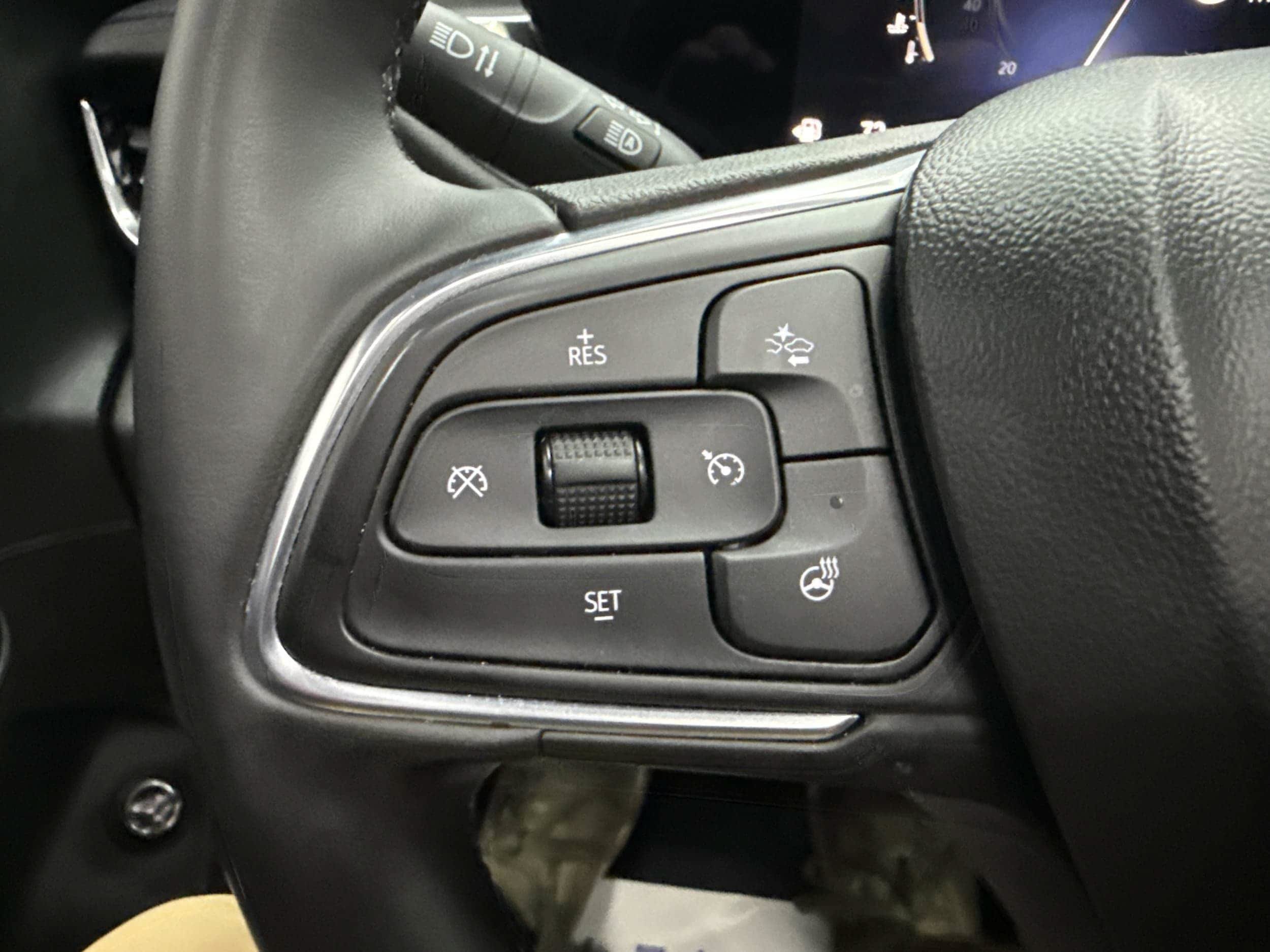 Used 2024 Buick Envista Sport Touring w/ Experience Buick Package FWD image 14