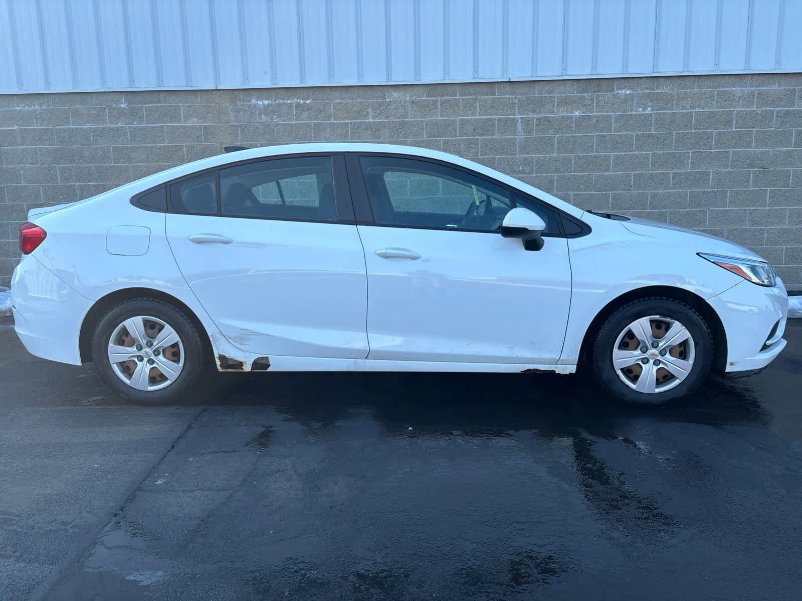 Used 2017 Chevrolet Cruze LS w/ LS Fleet Convenience Package image 2