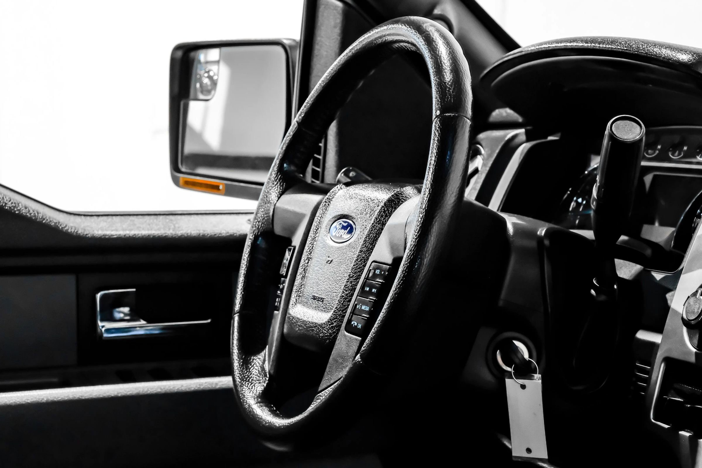 Used 2013 Ford F150 XLT w/ Luxury Equipment Group image 13
