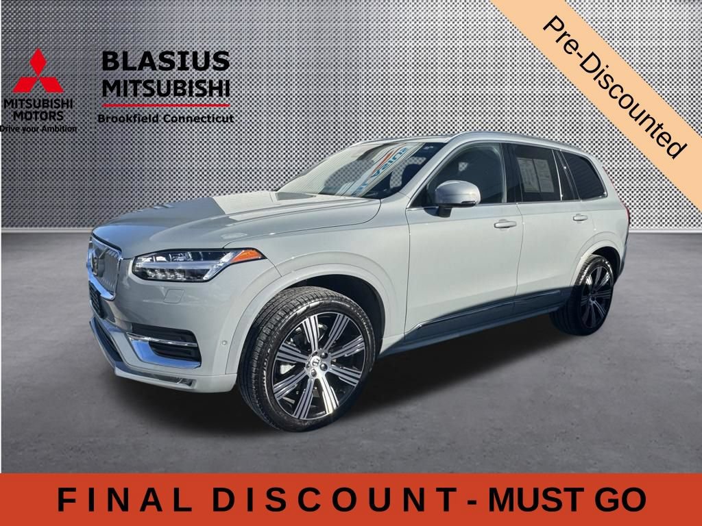 Used 2025 Volvo XC90 B6 Ultra w/ Protection Package Premier AWD/4WD image 4