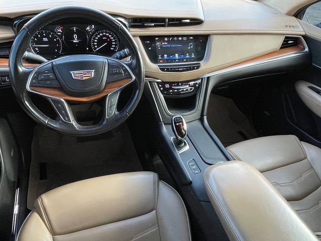Used 2019 Cadillac XT5 Platinum AWD/4WD image 12